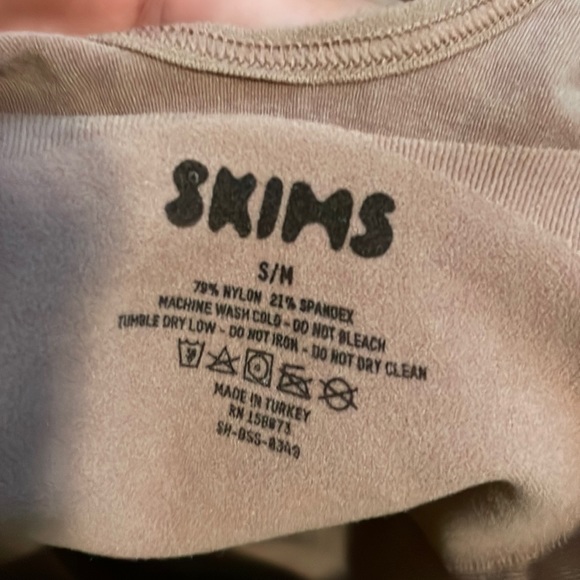 SEAMLESS SCULPT MID THIGH BODYSUIT - Picture 4 of 8